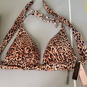 NWT Victoria’s Secret bikini top